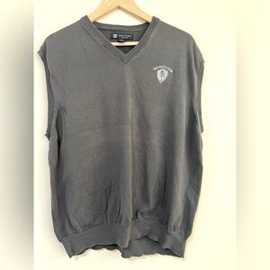 Oxford Golf Sweater Vest. Very Good Condition. Size XL